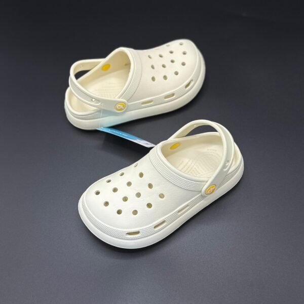 CROCS – Image 2